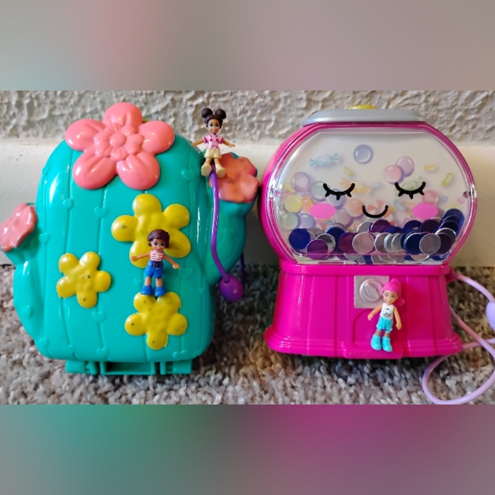 Polly Pocket Compact Playsets & Dolls